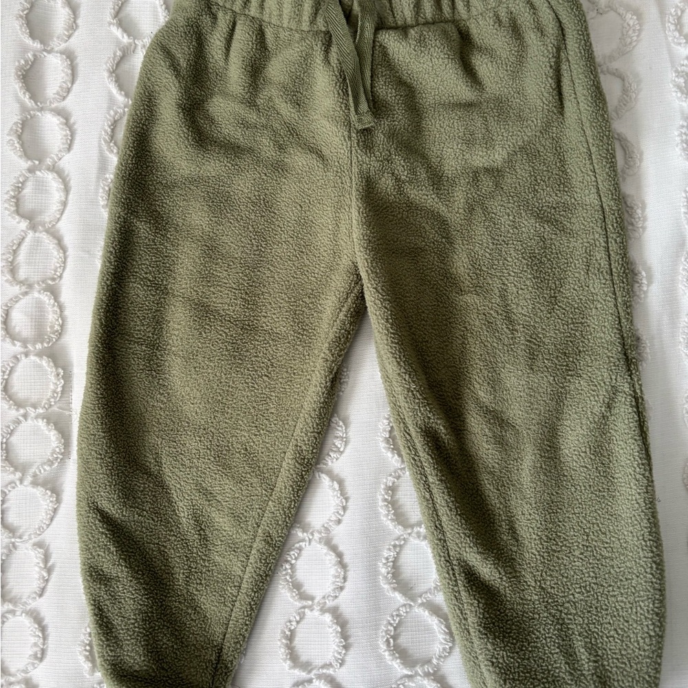 Primark Kids Olive Jogger Set - Picture 6 of 8